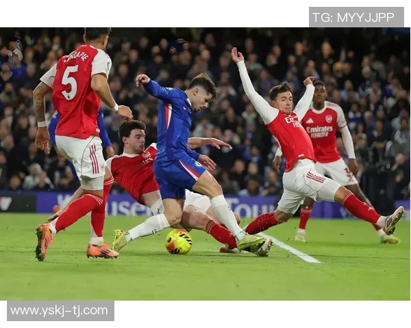 英超焦点战曼联大胜阿森纳四球逆转全场激情转会传闻再起