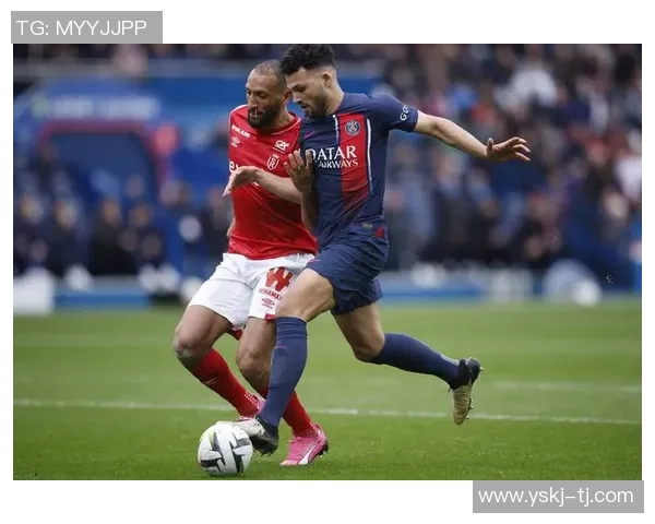 意甲焦点战巴黎圣日耳曼与里昂激战成平局补时进球引发全场狂欢 意甲焦点战巴黎圣日耳曼与里昂激战成平局补时进球引发全场狂欢