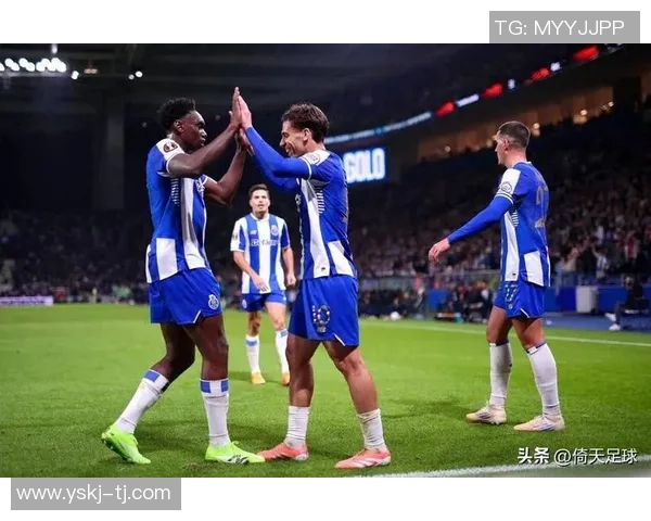 欧联杯波尔图大胜曼城四球狂潮引发全场沸腾精彩集锦回顾