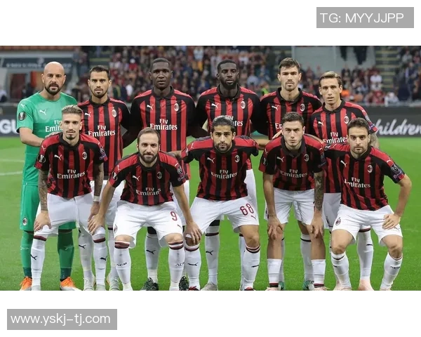 意甲焦点战巴萨与多特蒙德握手言和0比0冷门引发全场热议